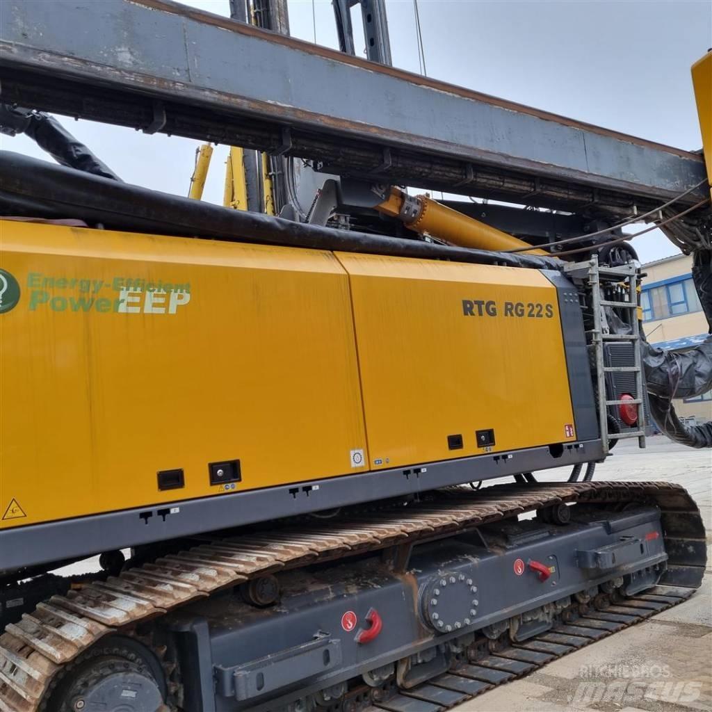 Bauer / RTG RG 22-S Kazik ve ankraj makinalari