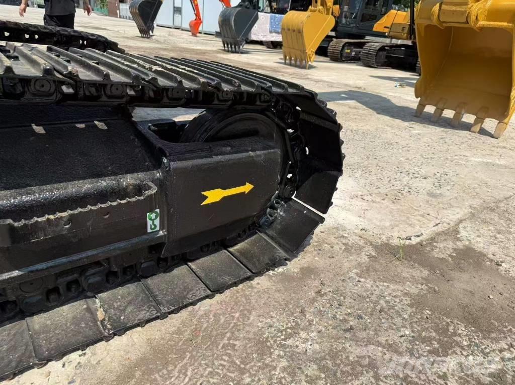 CAT 320D Paletli ekskavatörler