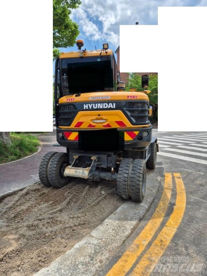 Hyundai 65A Lastik tekerli ekskavatörler