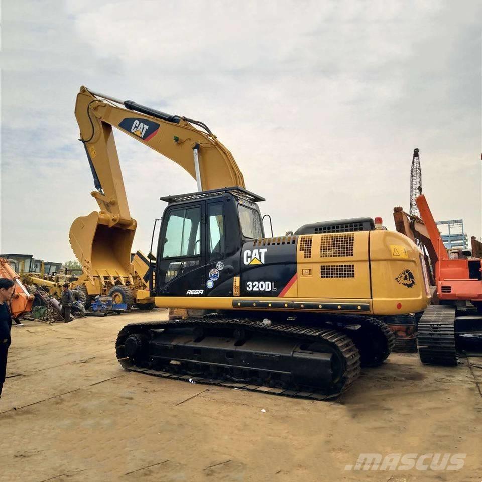 CAT 320D Paletli ekskavatörler
