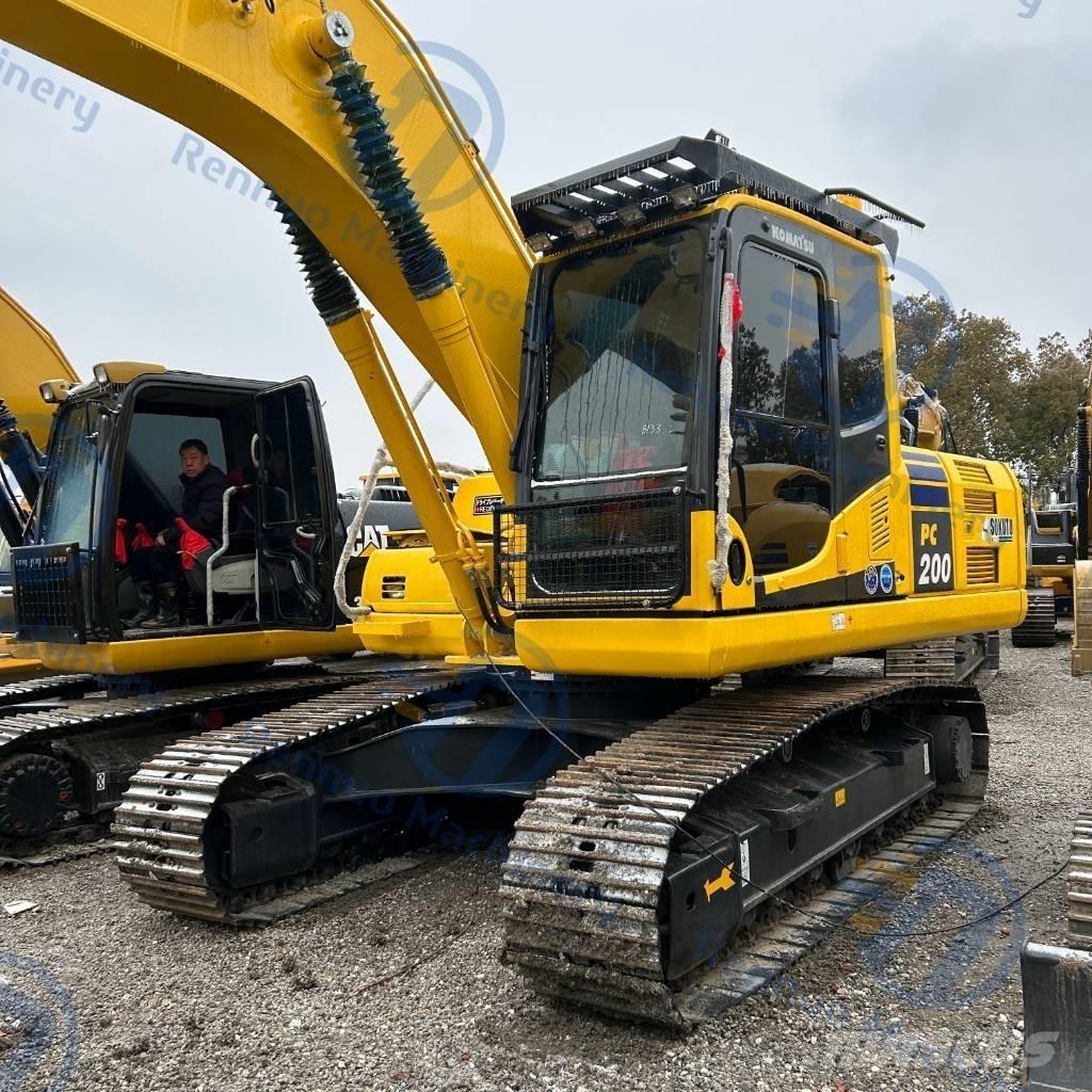 Komatsu PC200-8 Paletli ekskavatörler