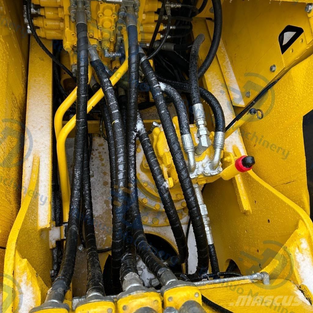 Komatsu PC200-8 Paletli ekskavatörler
