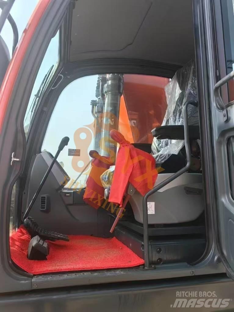 Doosan DX 225 LC Paletli ekskavatörler