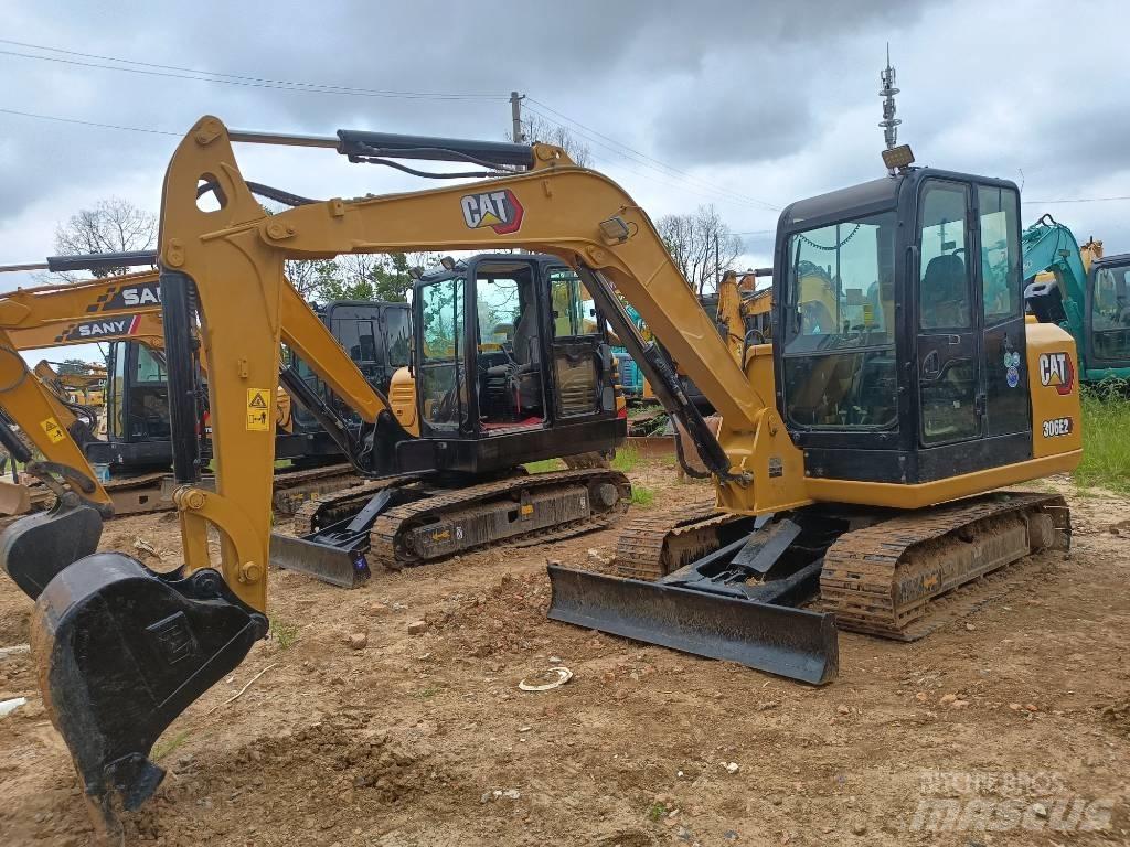 CAT 306E2 Mini ekskavatörler, 7 tona dek