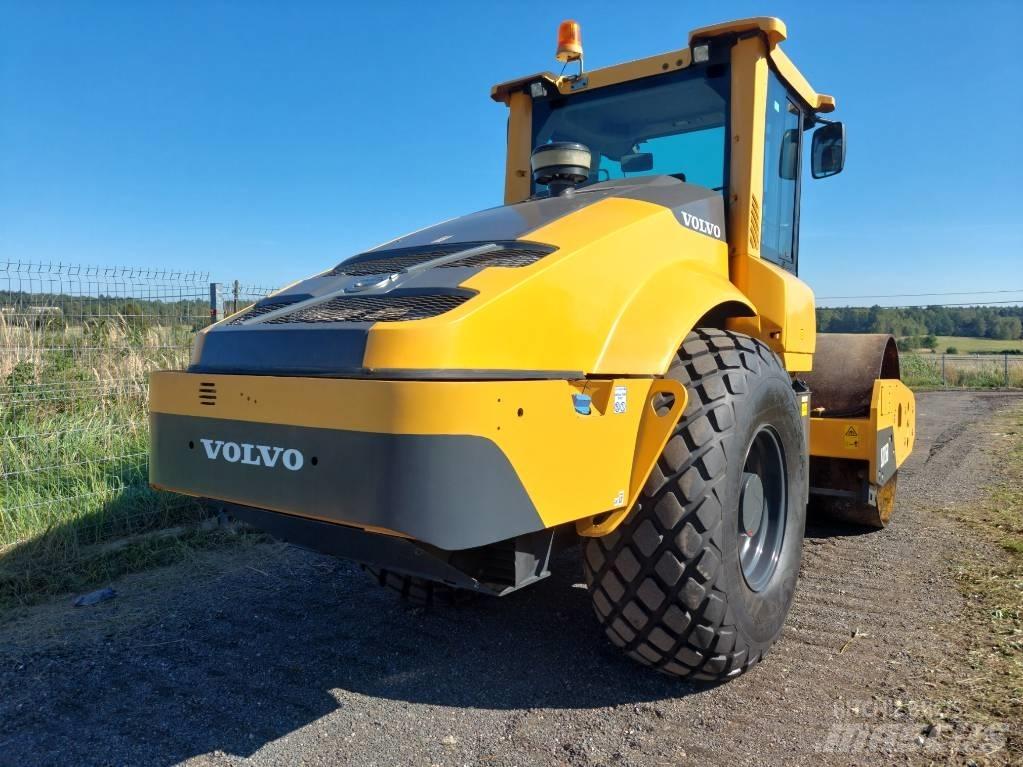 Volvo SD 115 B Tek tamburlu silindirler
