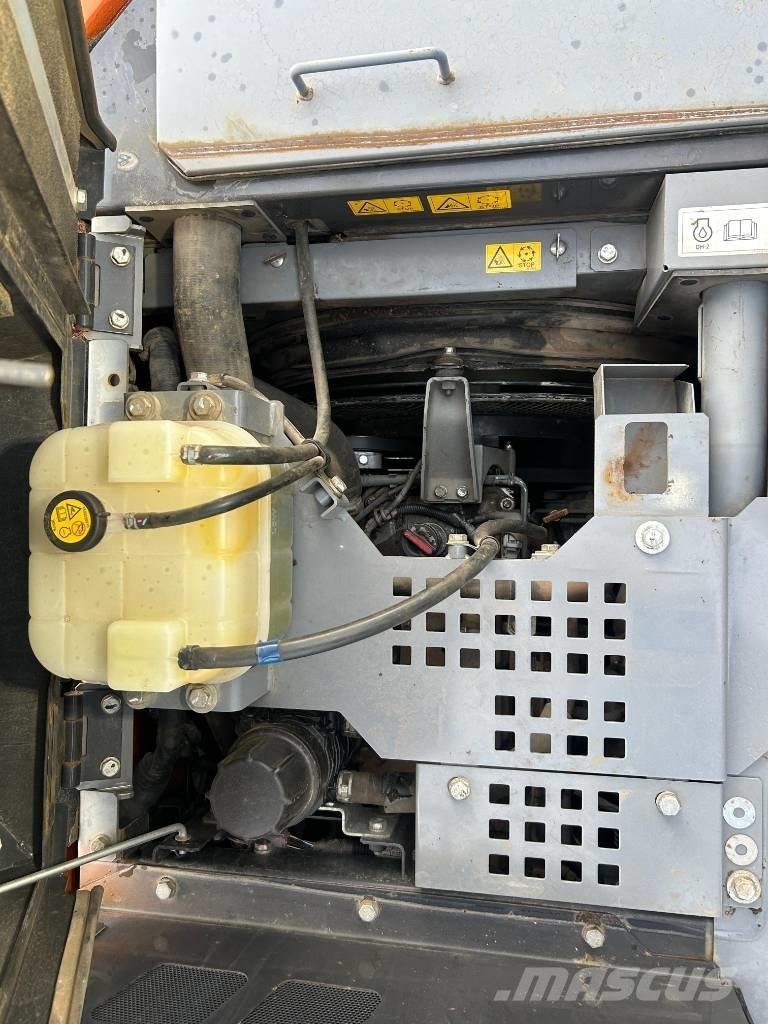 Hitachi ZX 135 US-6 Paletli ekskavatörler