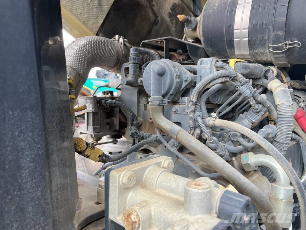 Bomag BW 216 DH-4 Tek tamburlu silindirler