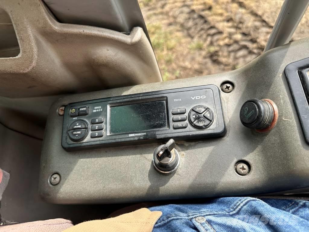 New Holland MH 4.6 Diger yükleme ve kazma ekipmanlari