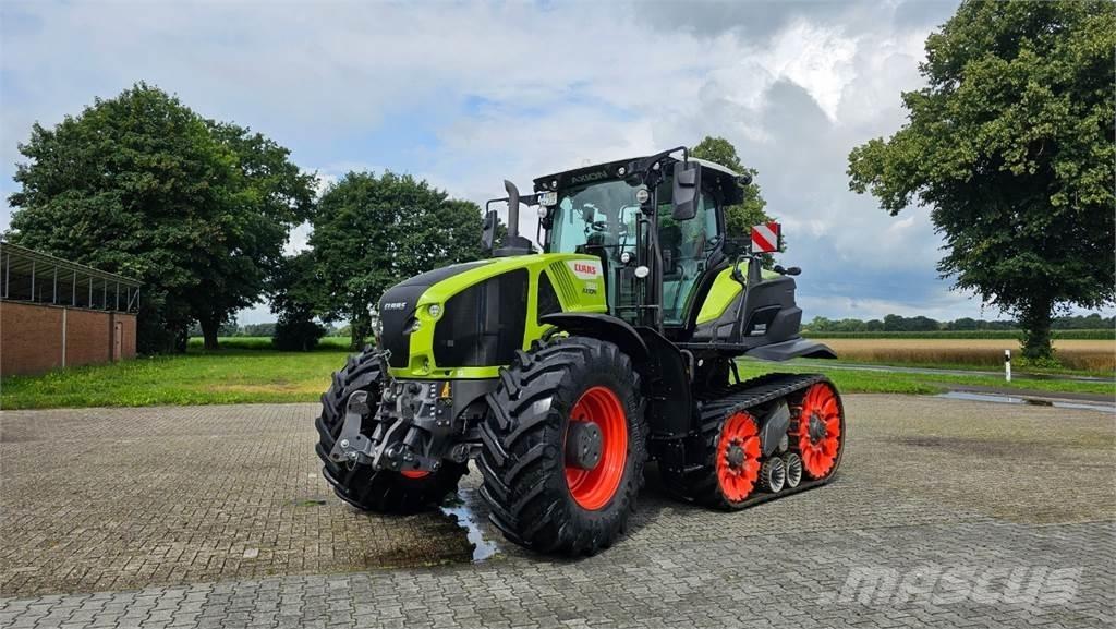 CLAAS Axion 930 TT Traktörler