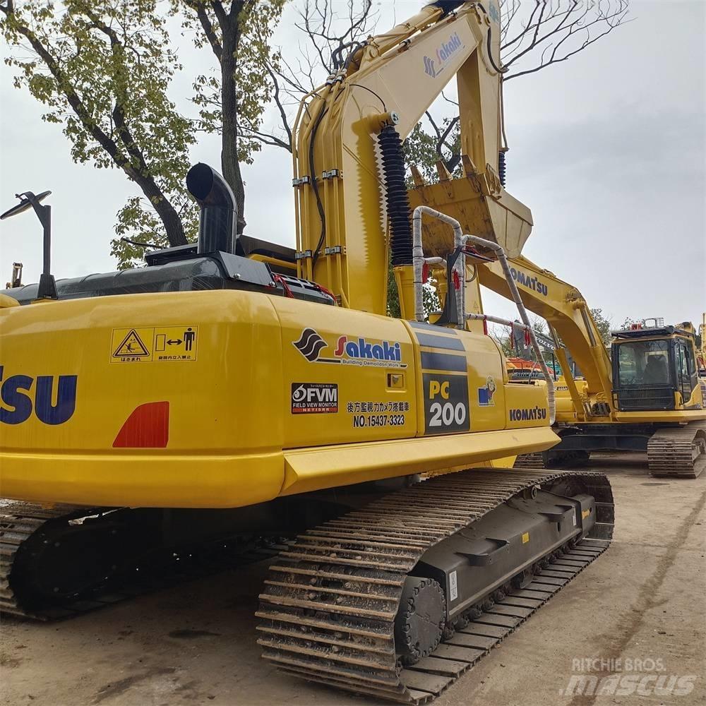 Komatsu PC 200 Paletli ekskavatörler