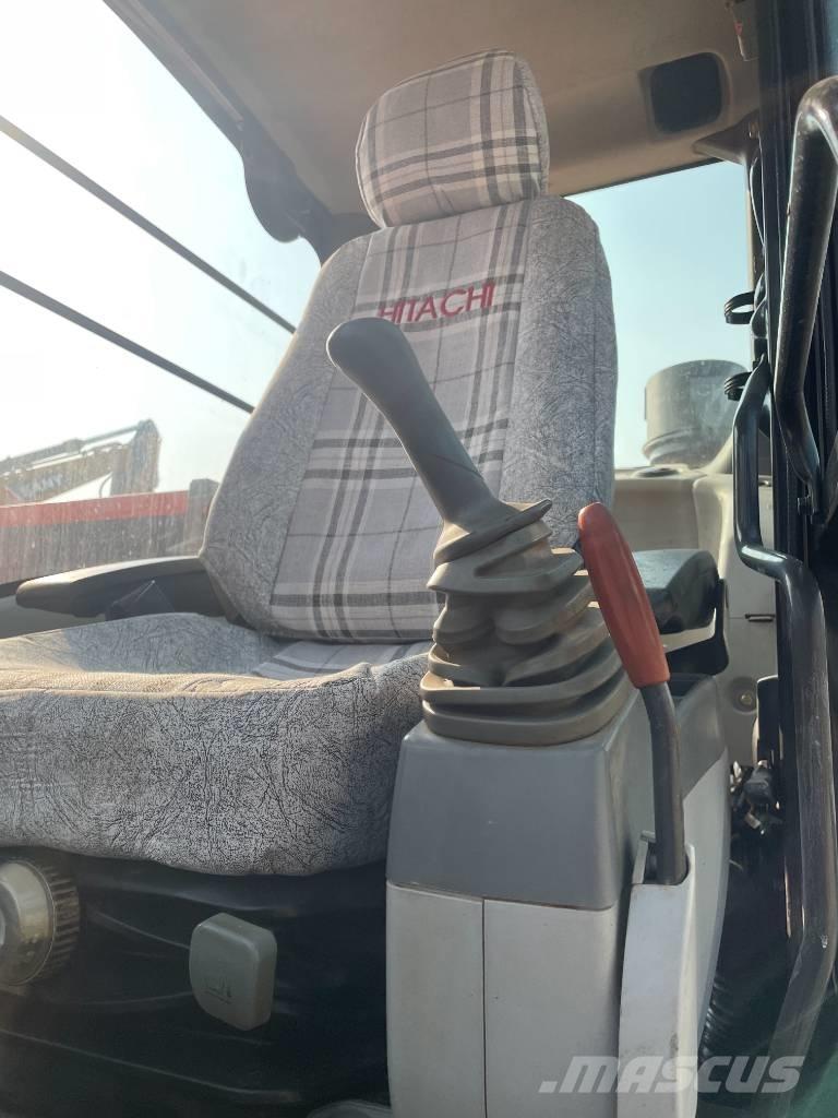 Hitachi ZX 130 Paletli ekskavatörler