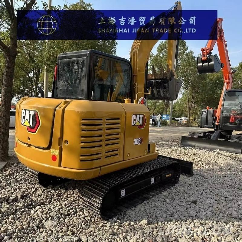 CAT 306 E Paletli ekskavatörler