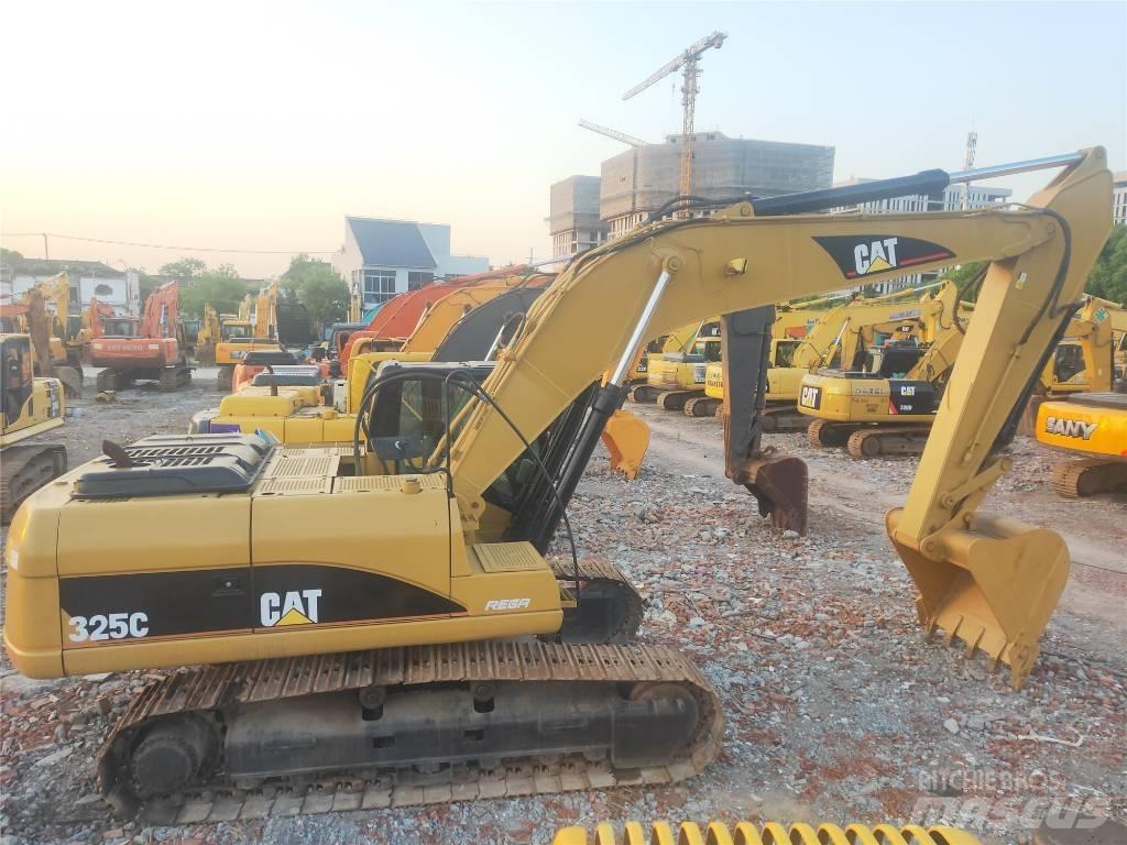 CAT 325 C Paletli ekskavatörler