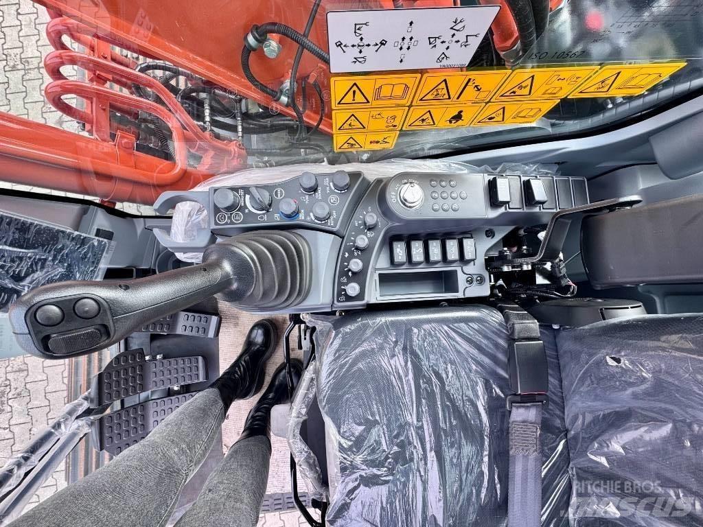 Hitachi ZX160LC-7 Paletli ekskavatörler