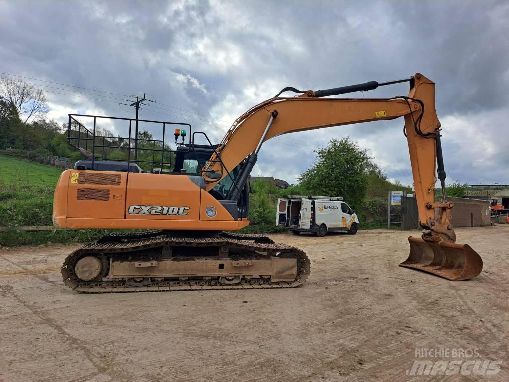 CASE CX 210 C Paletli ekskavatörler