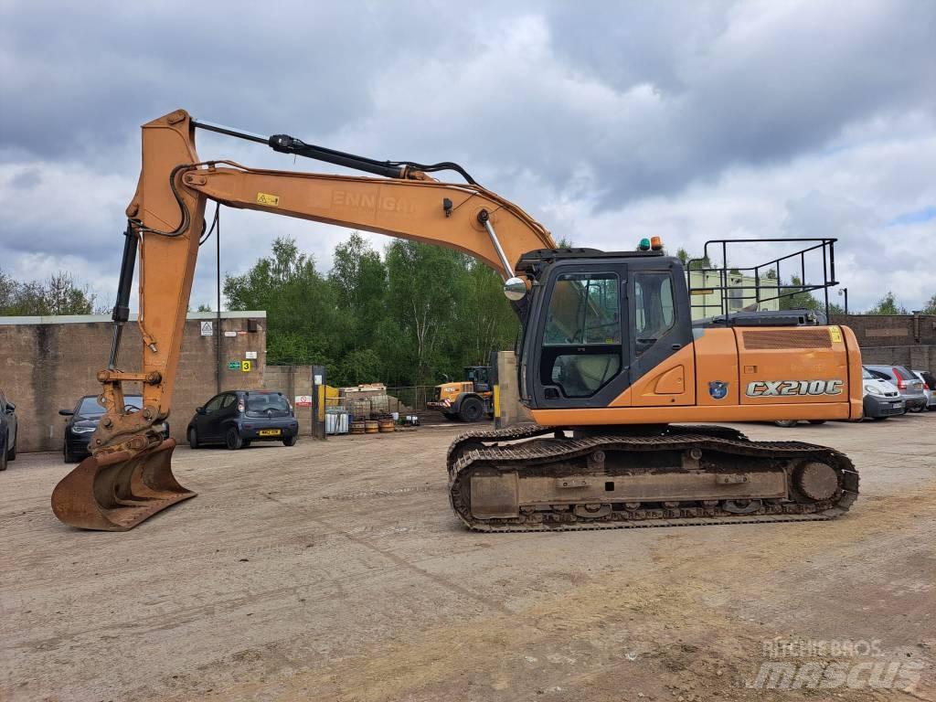 CASE CX 210 C Paletli ekskavatörler