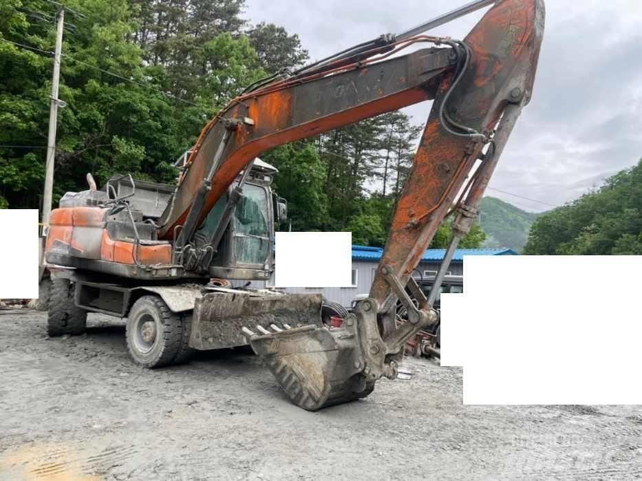 Doosan DX 210 W Lastik tekerli ekskavatörler