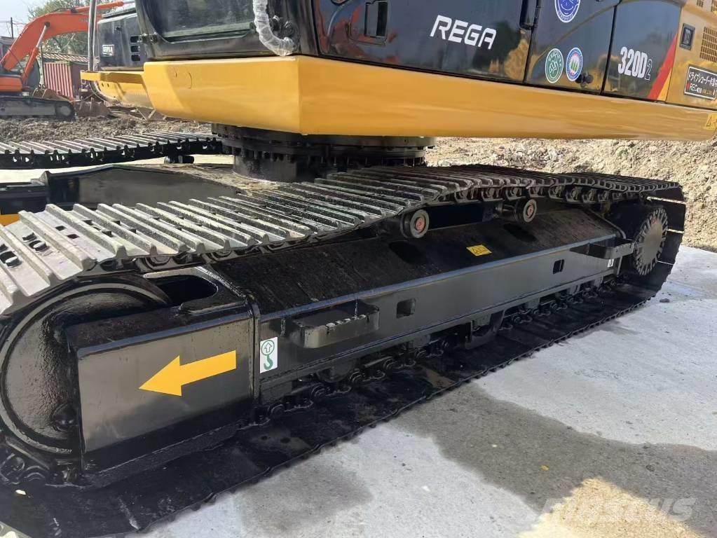 CAT 320 D Paletli ekskavatörler