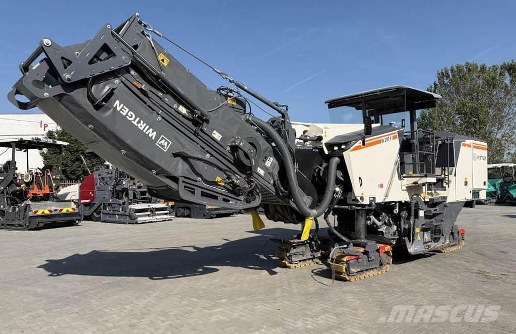 Wirtgen W 207 Fi Asfalt kaziyicilar