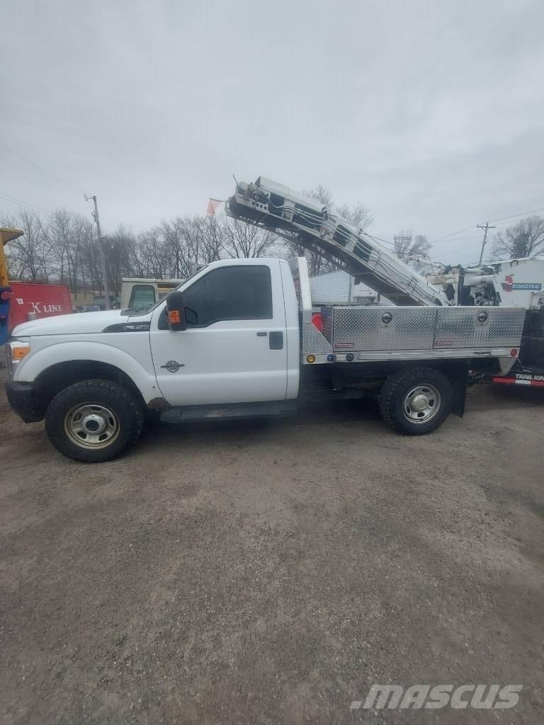 Ford F350 Diger