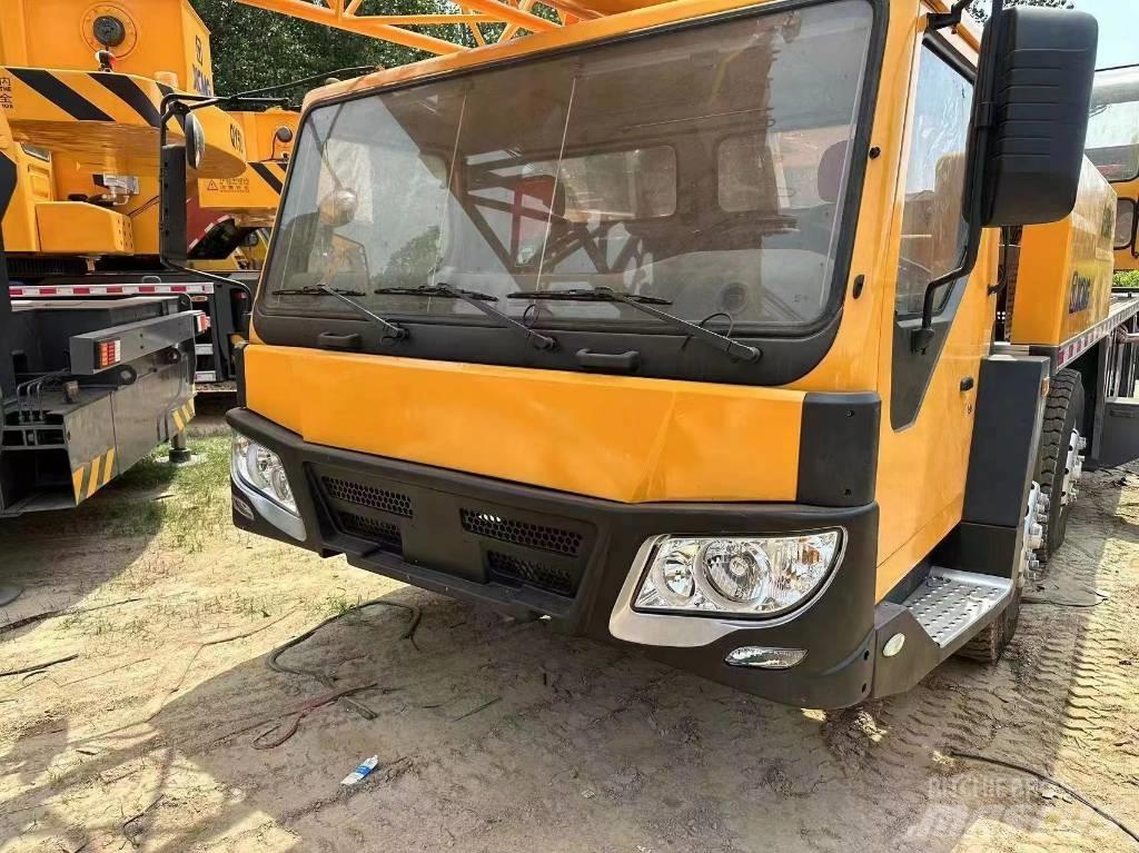 XCMG 50 Yol-Arazi Tipi Vinçler (AT)