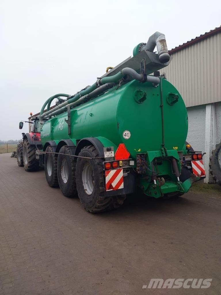 Samson PG 25 Sivi gübre ve ilaç tankerleri