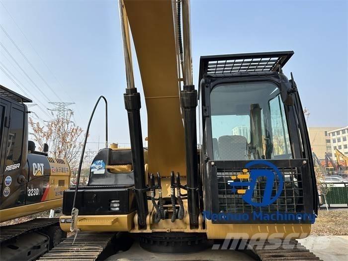 CAT 323D/323/323DL Paletli ekskavatörler