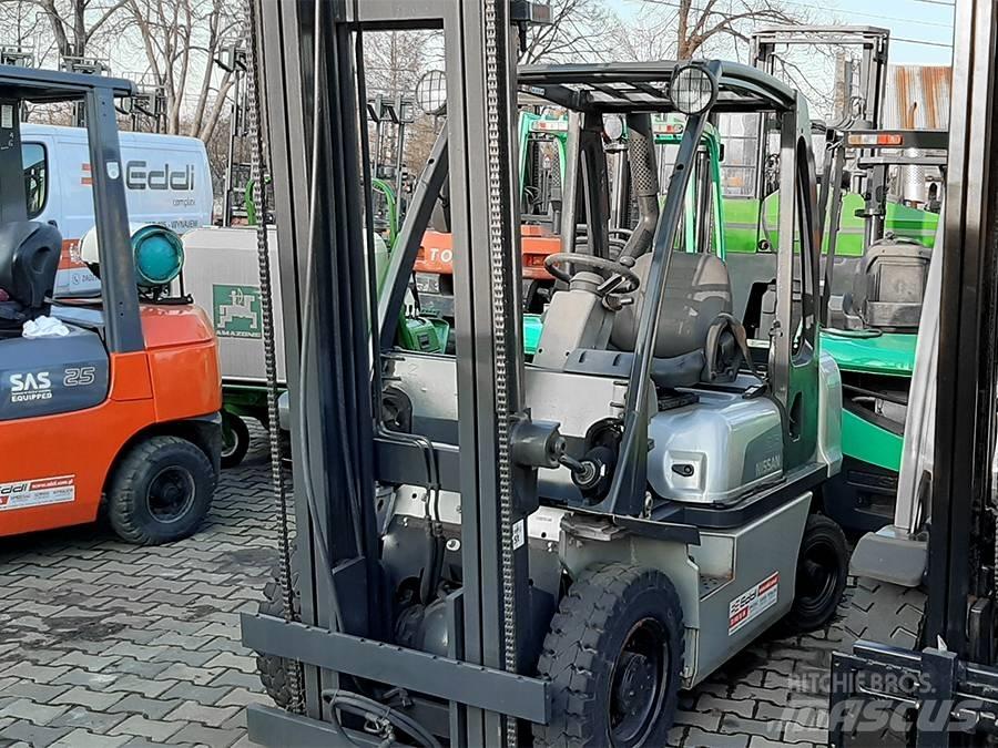 Nissan Y1D2A25Q Dizel forkliftler