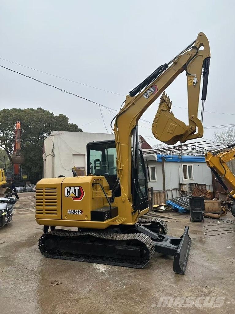 CAT 305.5 Mini ekskavatörler, 7 tona dek