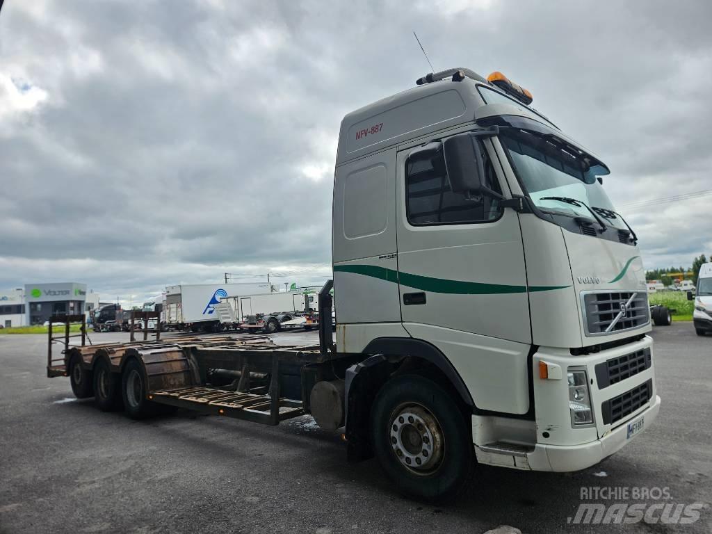 Volvo FH12 8x4 Orman makinesi taşıma kamyonları