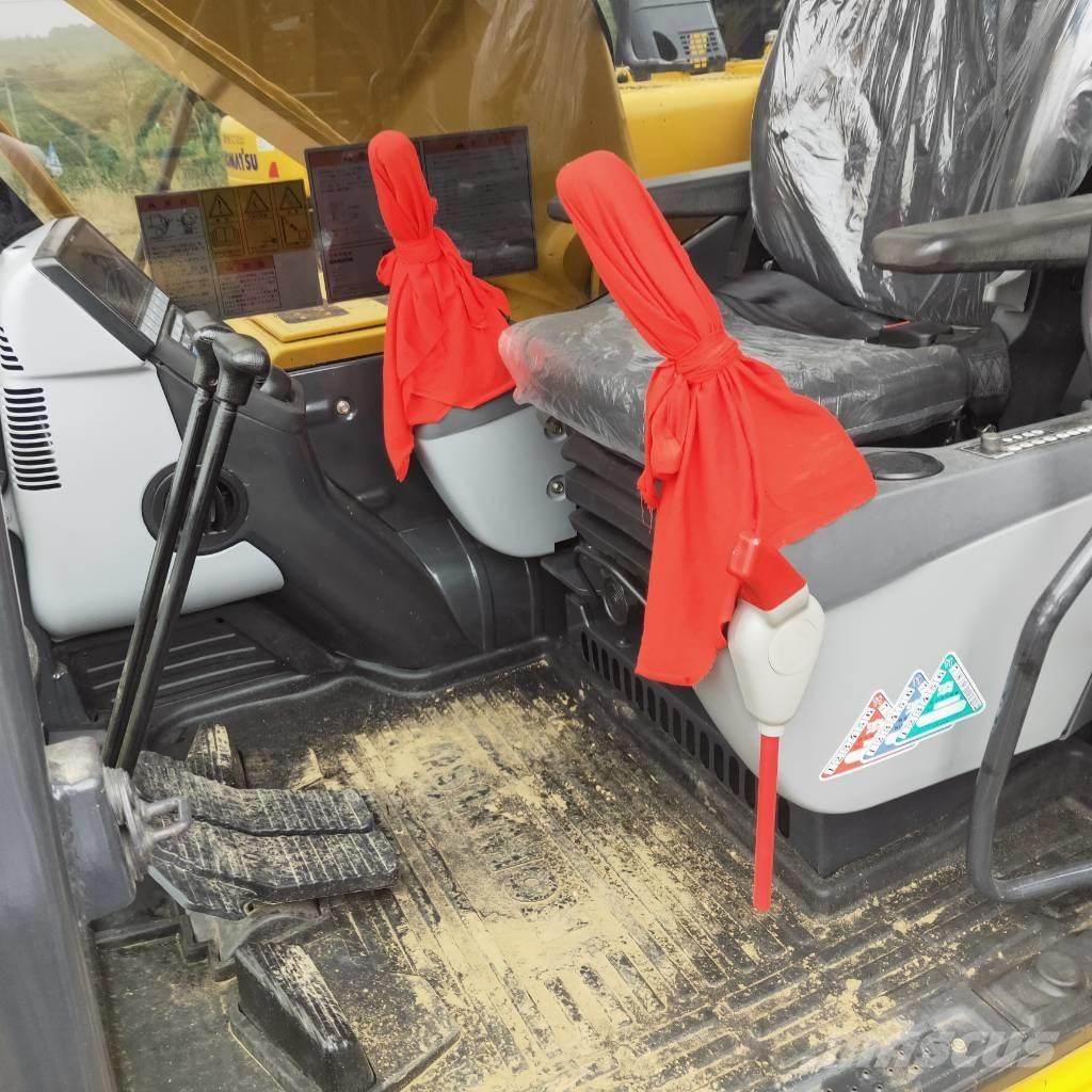 Komatsu PC200-8 Paletli ekskavatörler