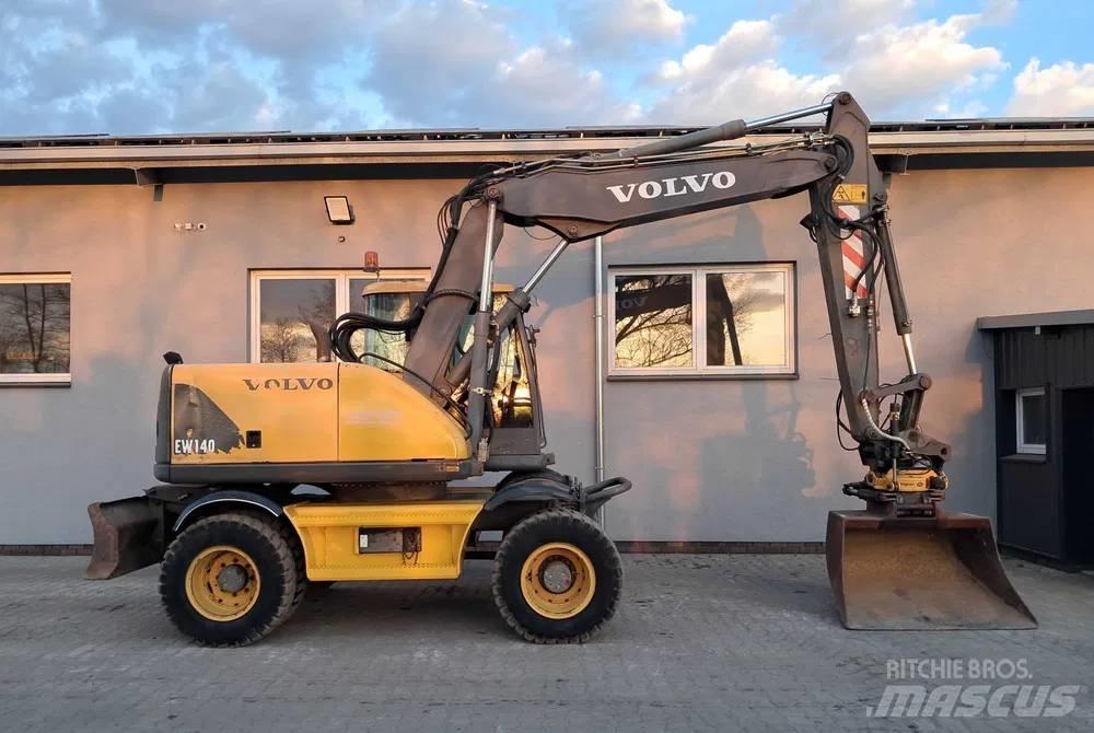 Volvo EW 140 Lastik tekerli ekskavatörler