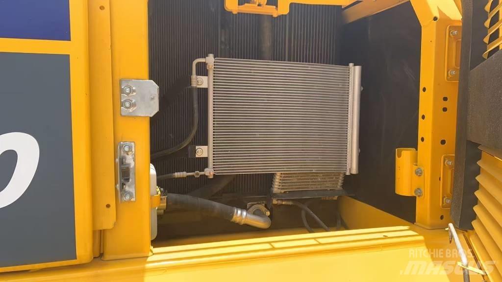 Komatsu PC 240 Paletli ekskavatörler