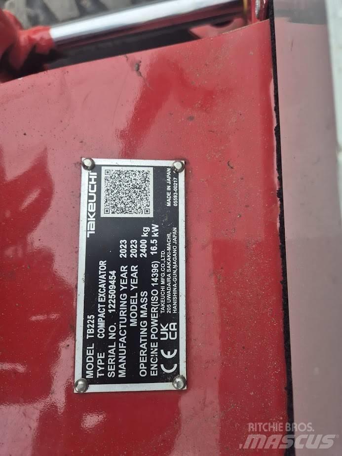 Takeuchi TB 225 Mini ekskavatörler, 7 tona dek