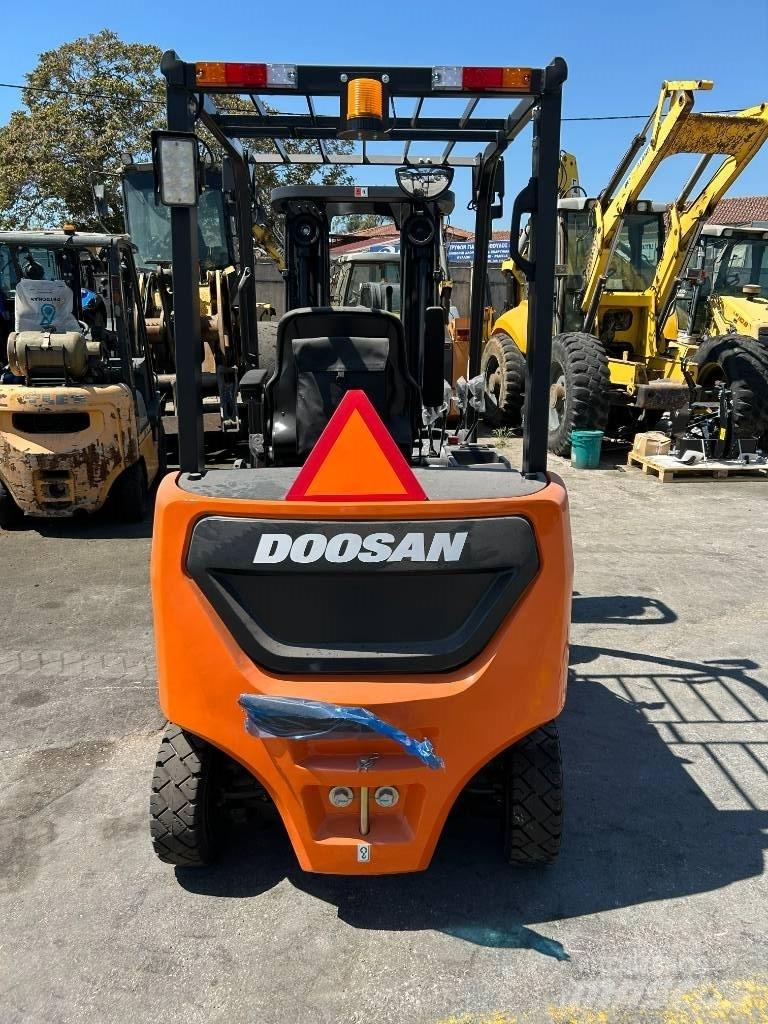 Doosan B 25 NS Elektrikli forkliftler