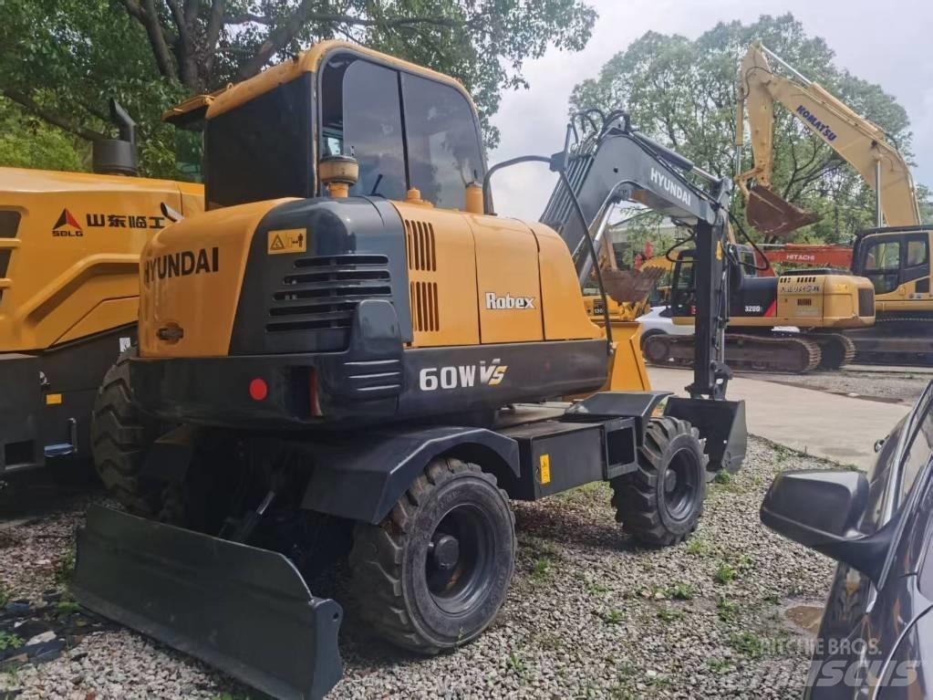 Hyundai Robex 60 W Lastik tekerli ekskavatörler