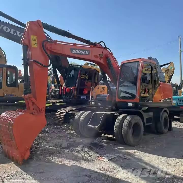 Doosan DX150W Lastik tekerli ekskavatörler