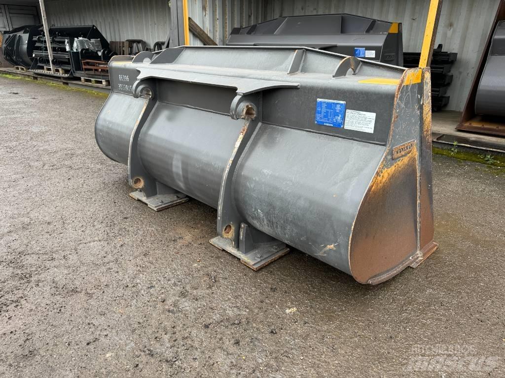 Volvo 1.6m Bucket Kovalar