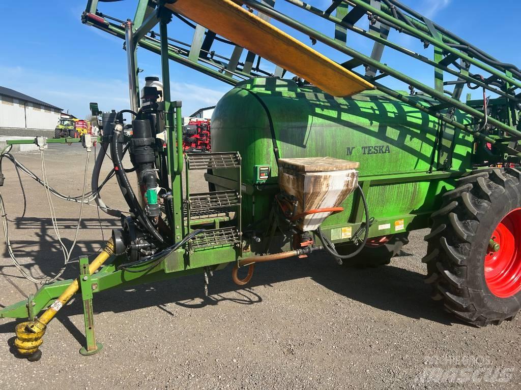 Moteska M2500 Çekilir pülverizatörler