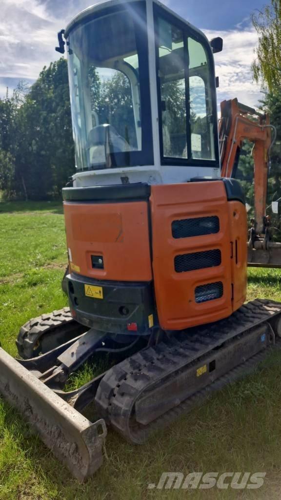 Hitachi ZX 26 Mini ekskavatörler, 7 tona dek