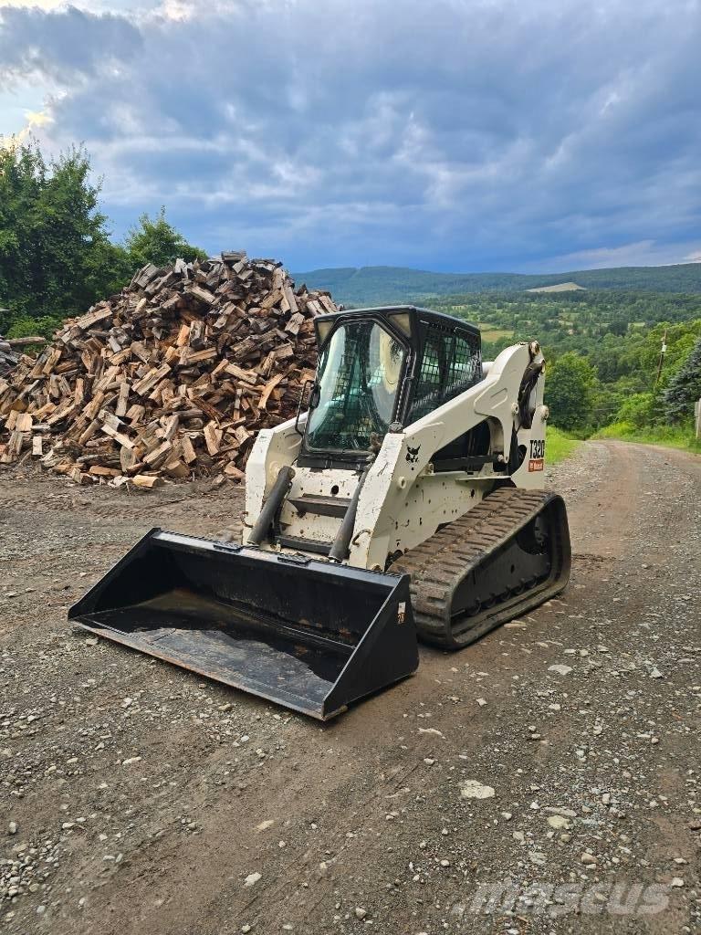 Bobcat T 320 Skid steer loderler