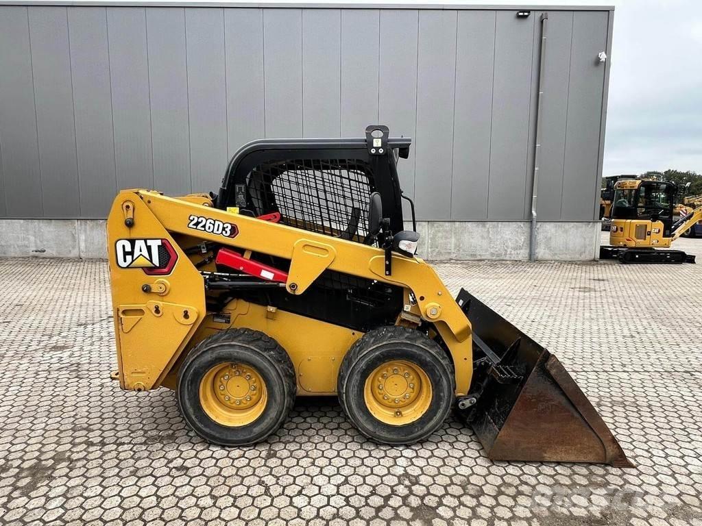 CAT 226D Skid steer loderler