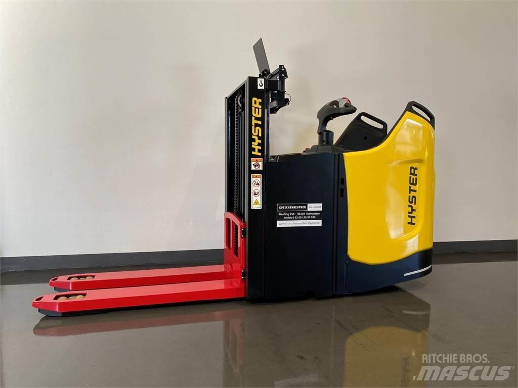 Hyster S2.0SD Yaya kumandali istif makinasi