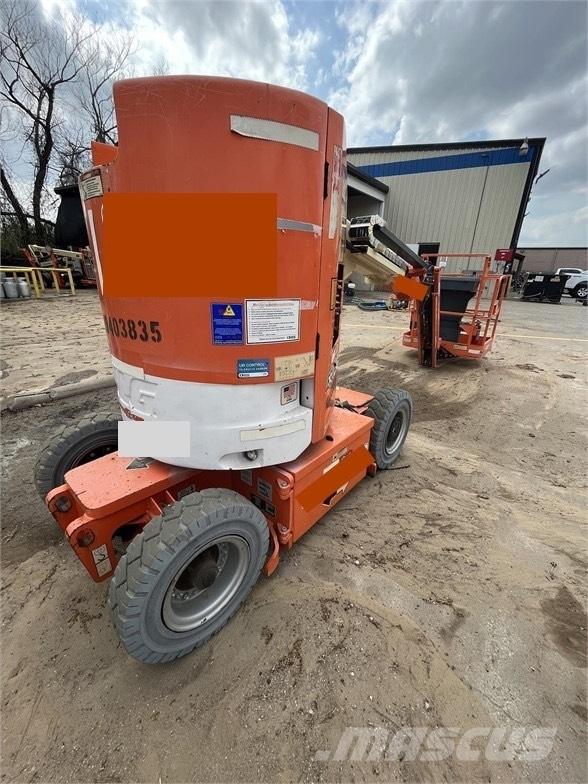 JLG E 300 AJP Makasli platformlar