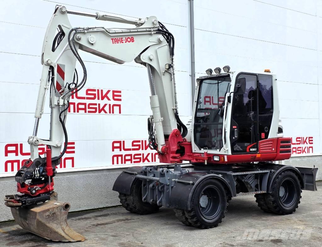 Takeuchi TB 295 W Lastik tekerli ekskavatörler
