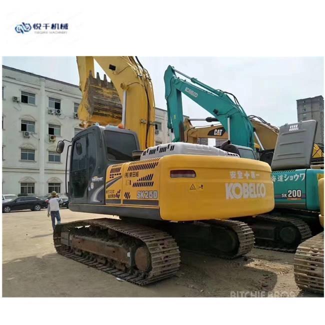 Kobelco SK 250 Paletli ekskavatörler