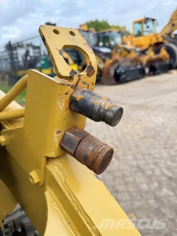 CAT 216B Turbo Skid steer loderler