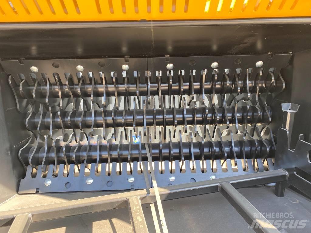 MB Crusher HDS323 Elekli kepçeler