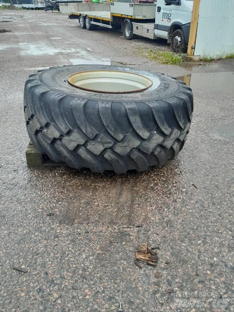 BKT 650/60R30,5 Hjul Tekerlekler