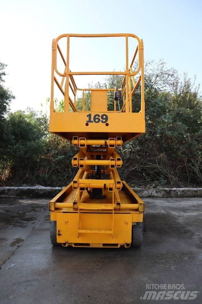 Haulotte Compact 10 Makasli platformlar
